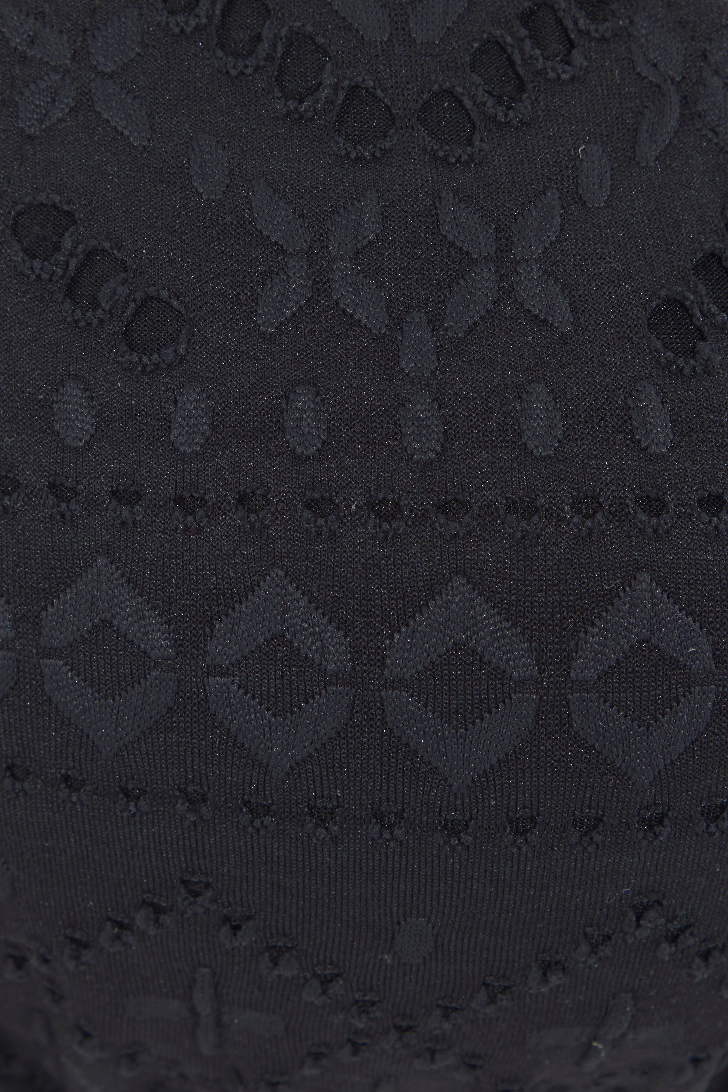 Lascana Triangel-bikinitop Omara met broderie anglaise