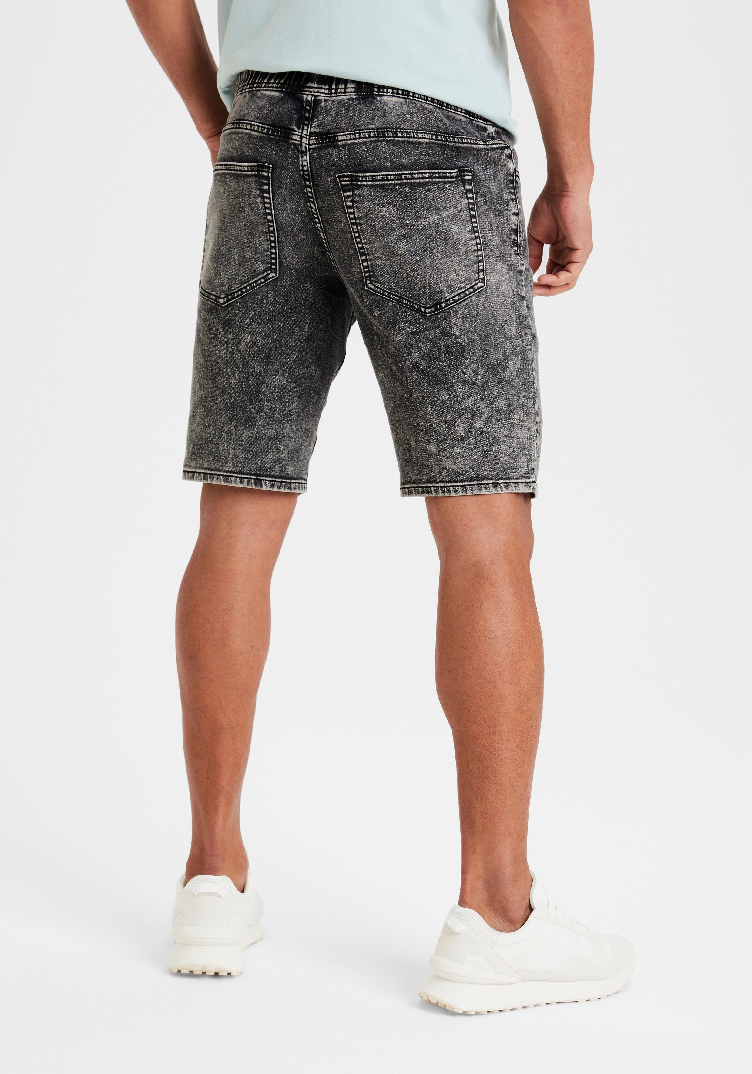 Buffalo Jeansshort knielange, elastische instap-bermuda, korte broek in moonwashed