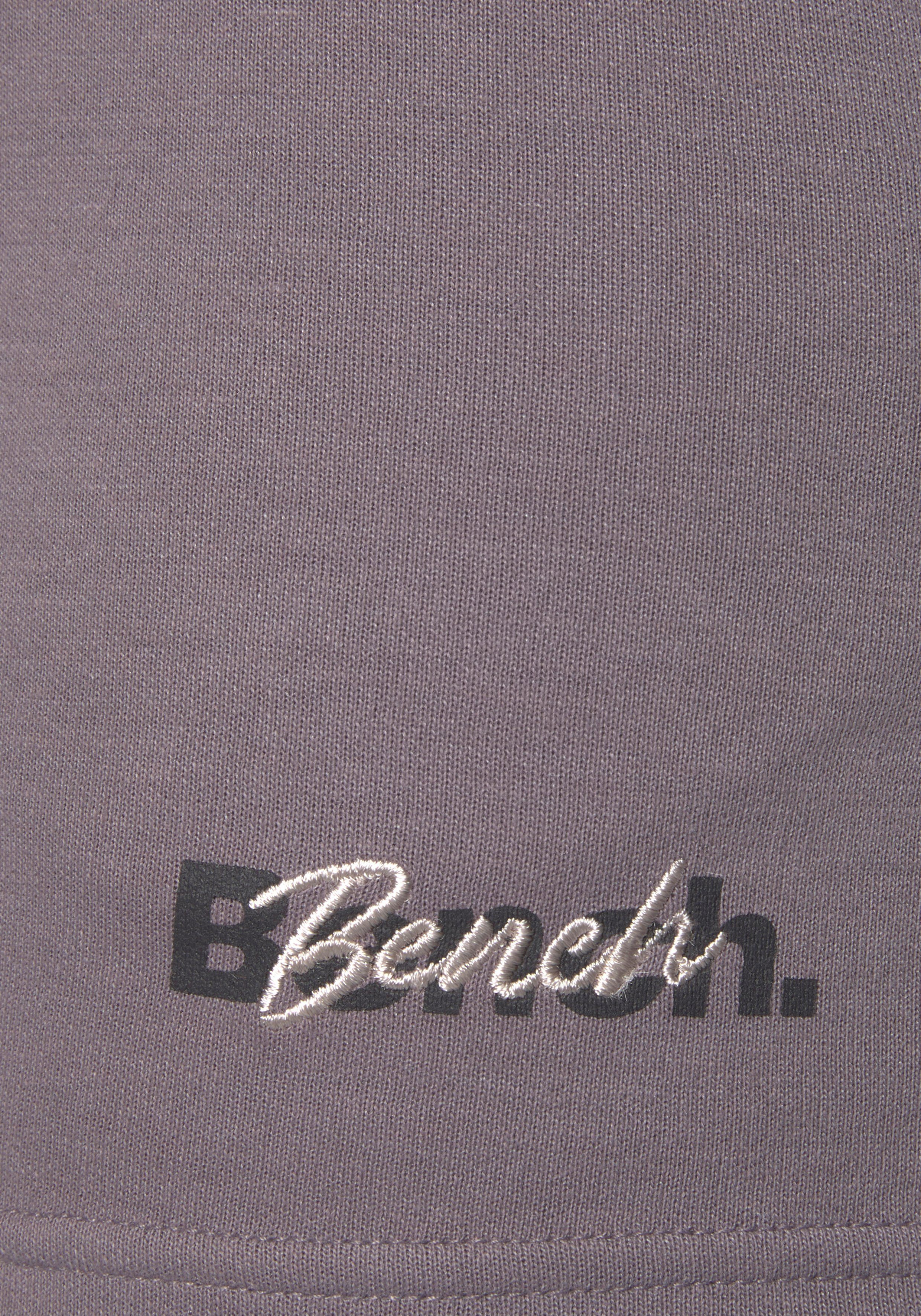 Bench. Loungewear Short met logoprint en borduursel