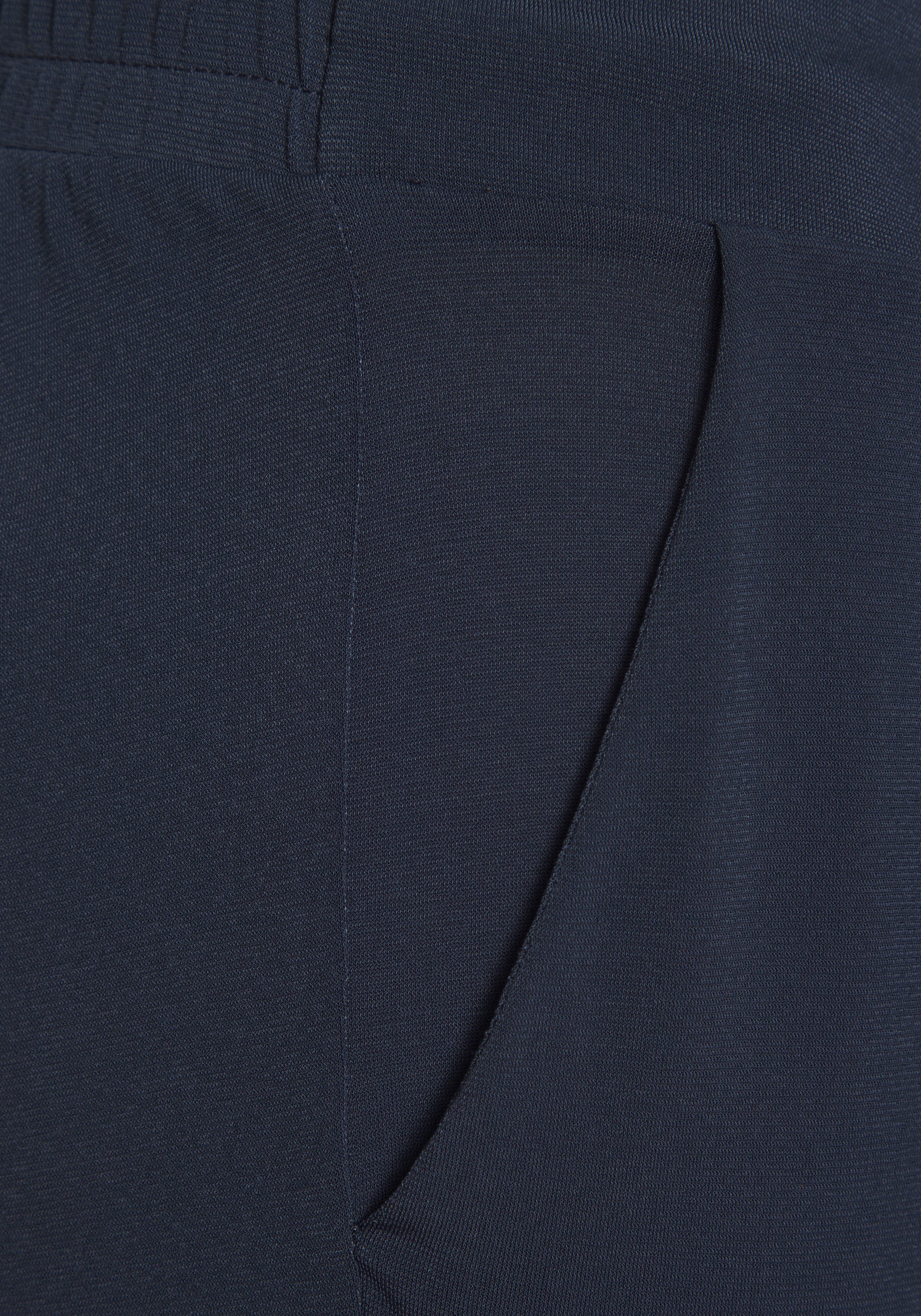 Lascana Comfortbroek van gladde jerseykwaliteit, lichte zomerbroek met zakken, kreukvrij