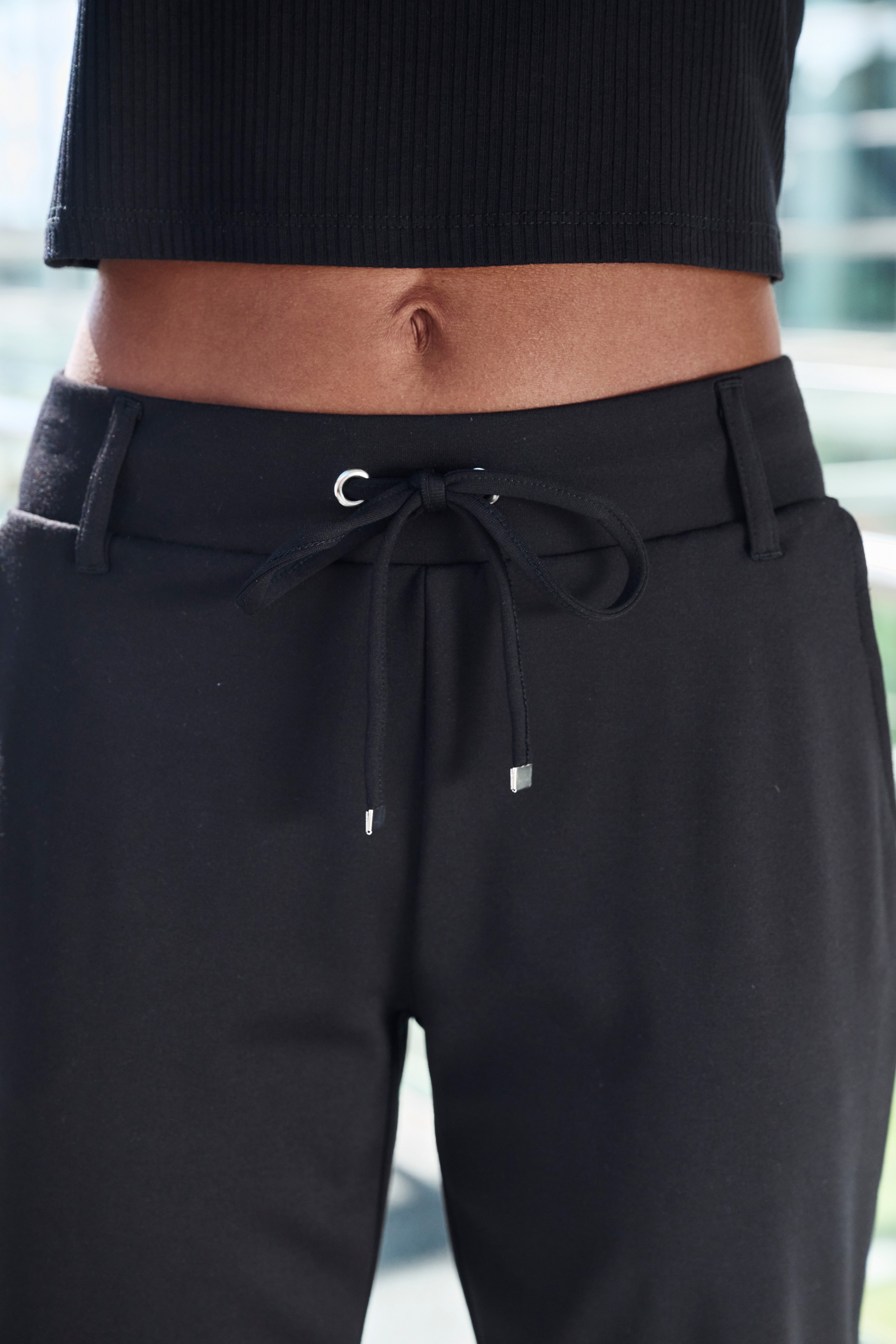 Lascana Short met riemlussen en bindband, loungewear