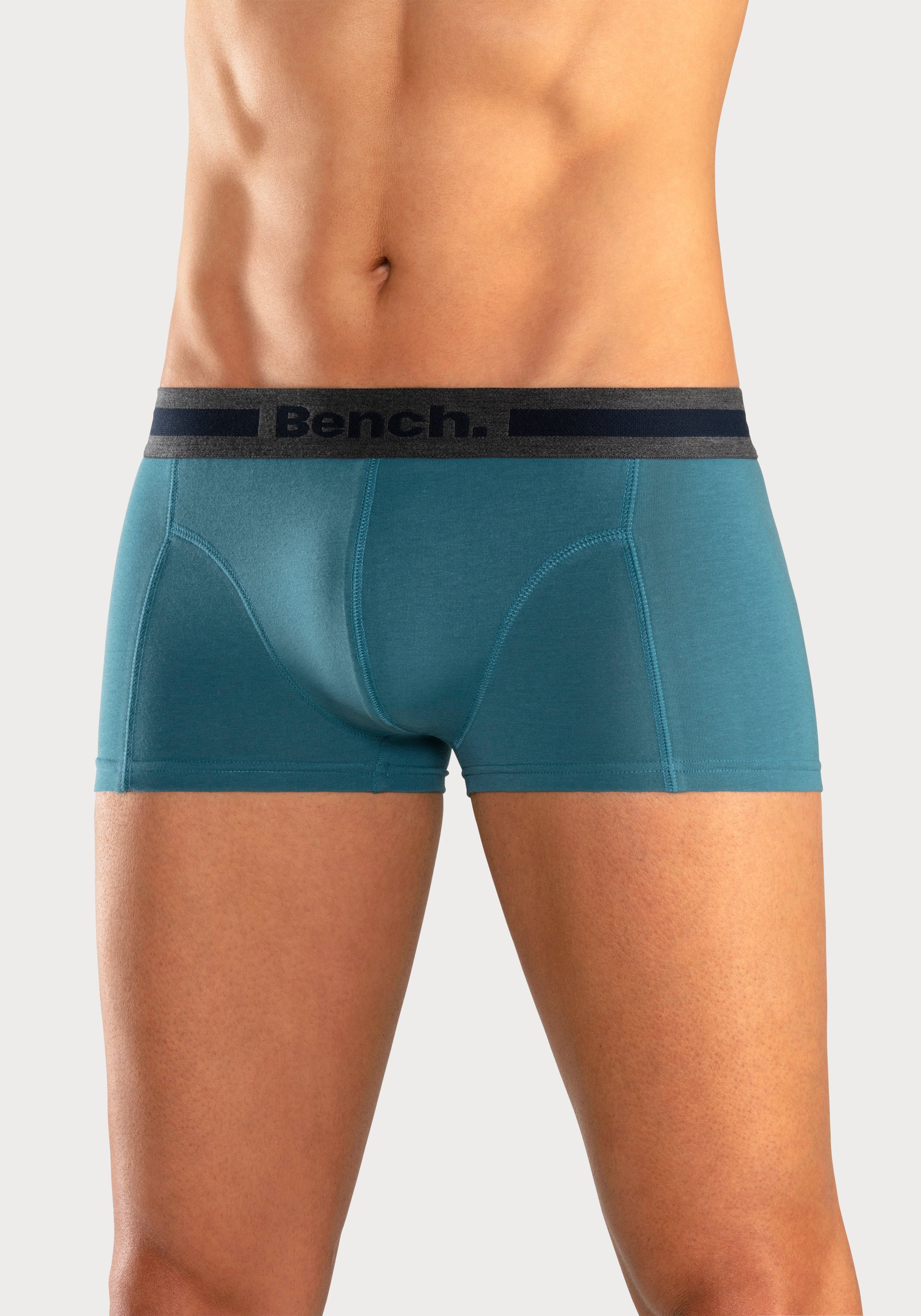 Bench. Hipster strak zittende boxershorts van katoenmix (set, 4 stuks)