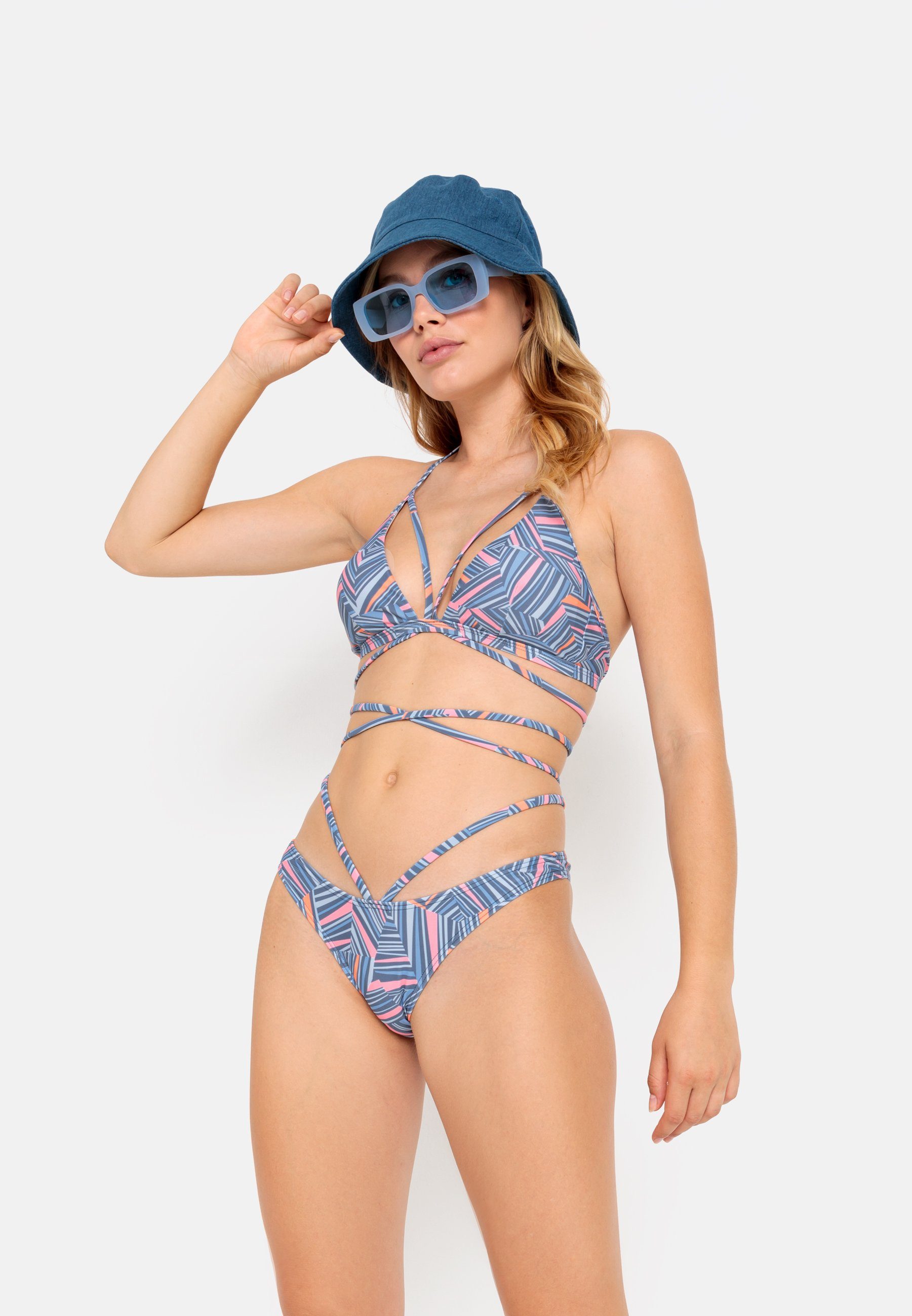 LSCN by LASCANA Bikinibroekje Lisa met zij heup-straps