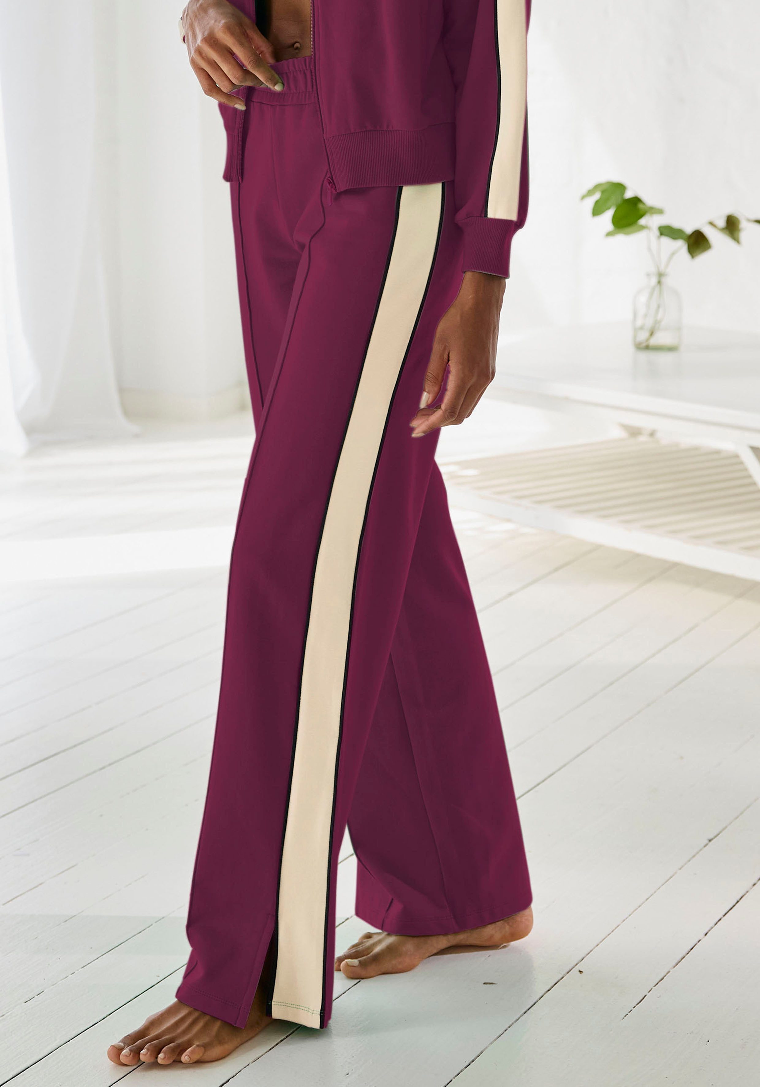 s.Oliver RED LABEL Beachwear Sweatbroek Loungebroek met contraststrepen en pipings, loungewear