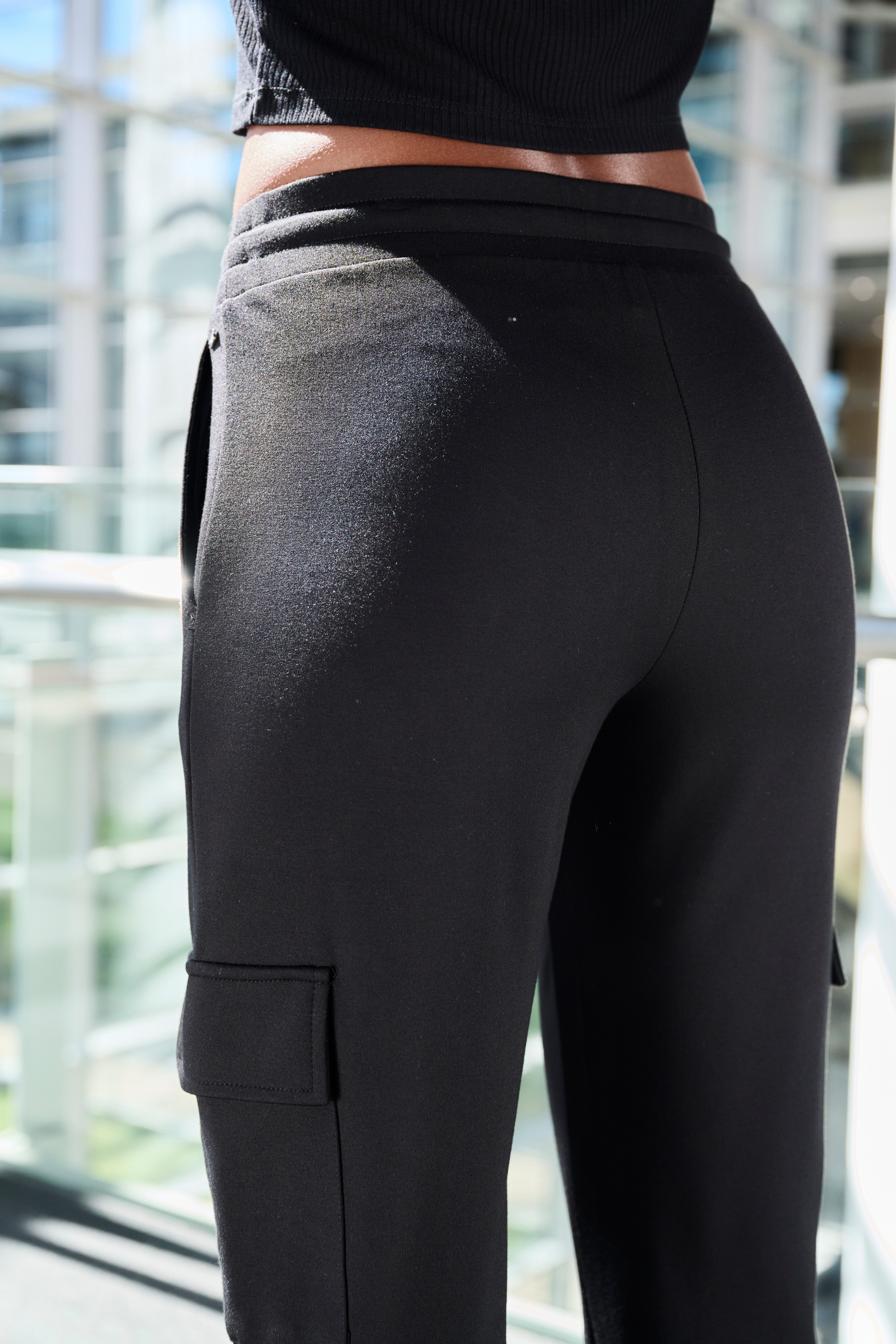 Lascana Cargobroek in zacht vloeiend materiaal, loungewear