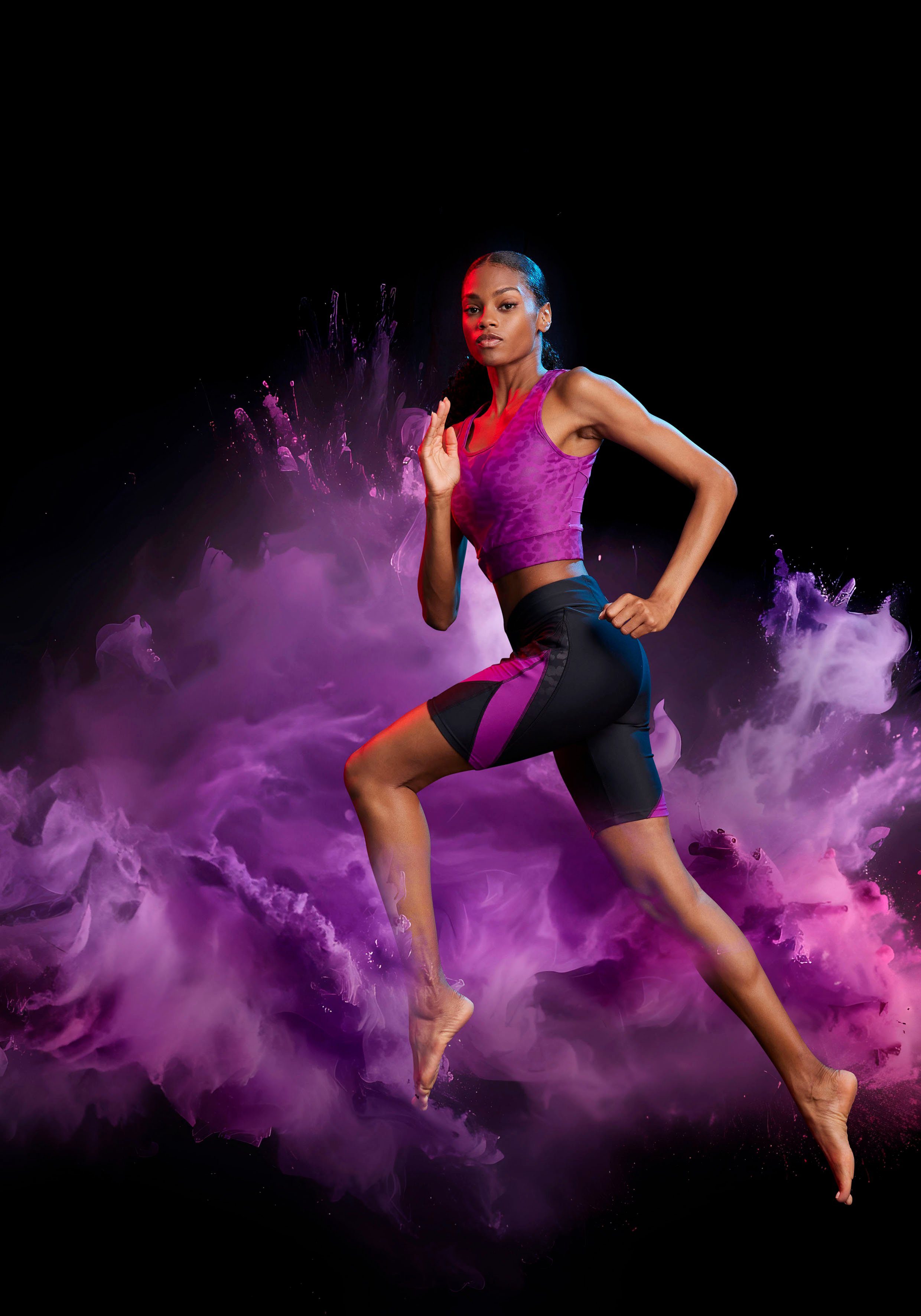active by Lascana Functionele short -Sportbroek Sportshorts met leeuw- en kleurelementen