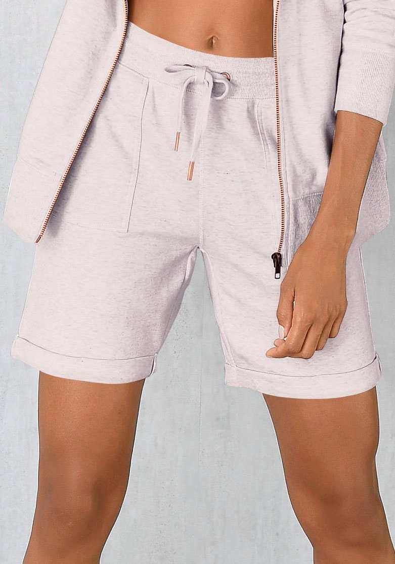 Bench. Loungewear Bermuda met opgerolde pijpzomen en zijzakken, loungewear