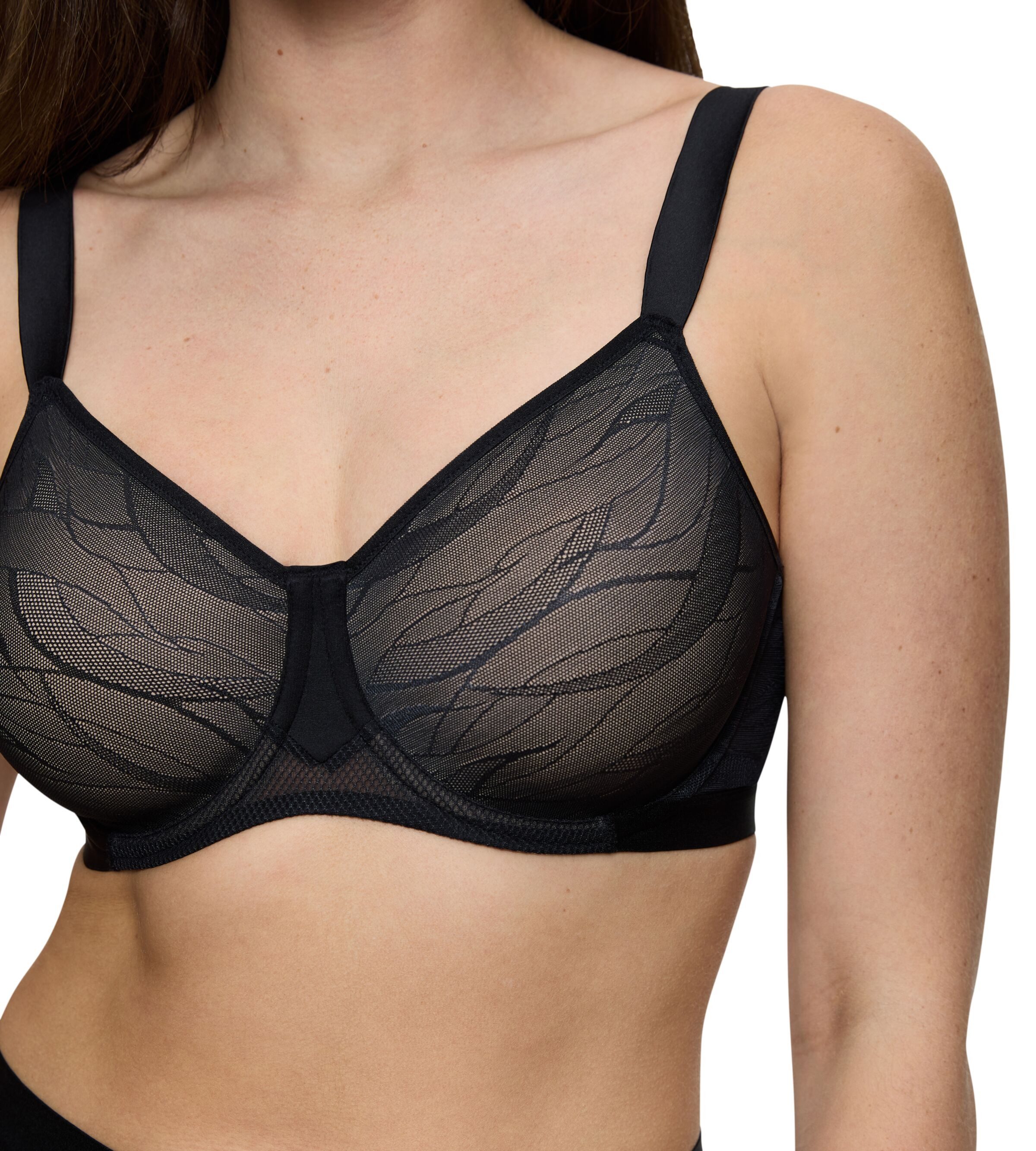 Triumph Minimizer-bh Airy Sensation W01 maakt de borst optisch kleiner met een cupmaat