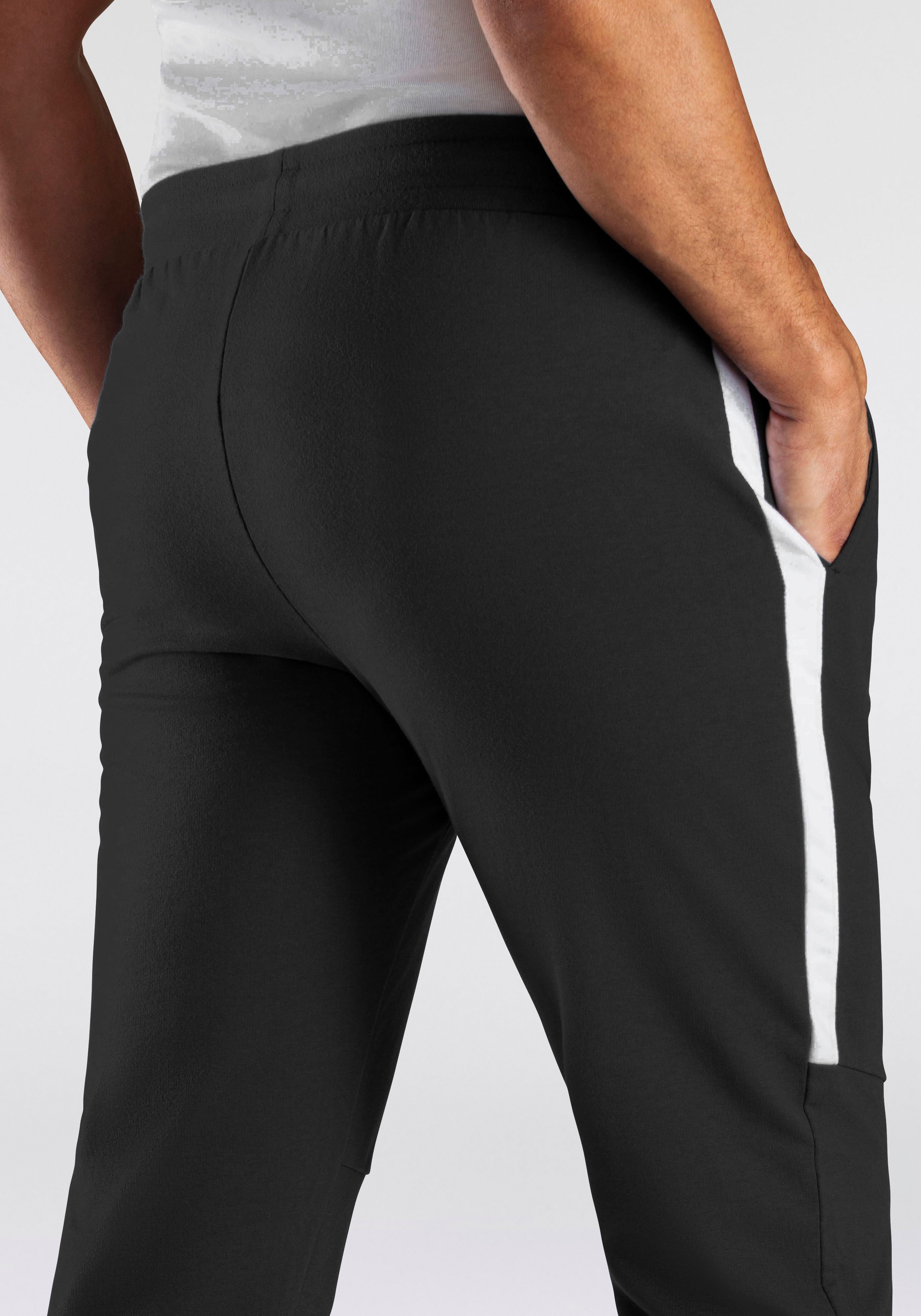 Bench. Loungewear Sweatbroek met boord onder aan de pijpen