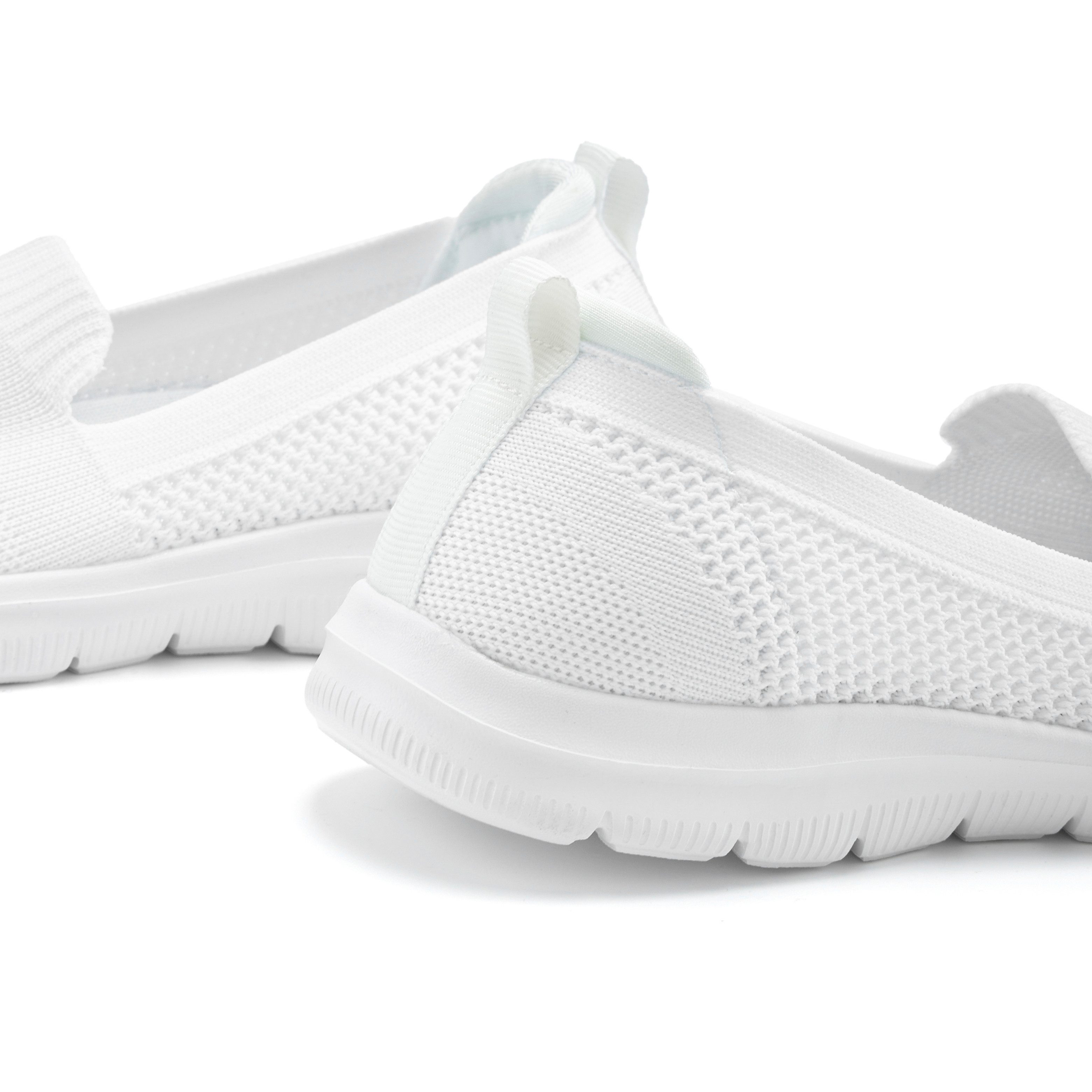 Lascana Instappers Slip-on sneaker, lage schoen, ultralichte sneaker, VEGAN