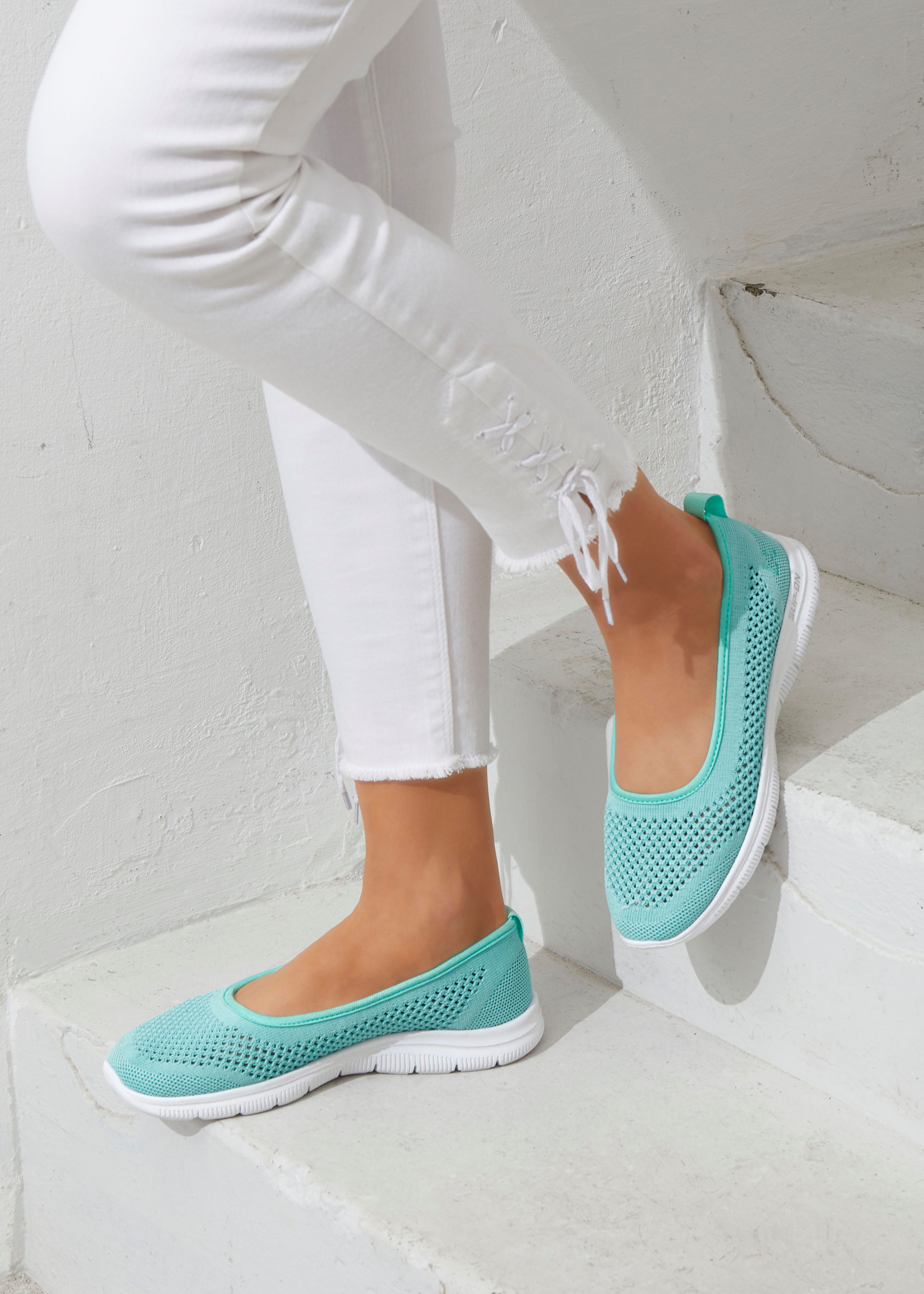 Lascana Sneaker-ballerina’s ultralichte slipper, slip-on sneaker, vrijetijdsschoen vegan