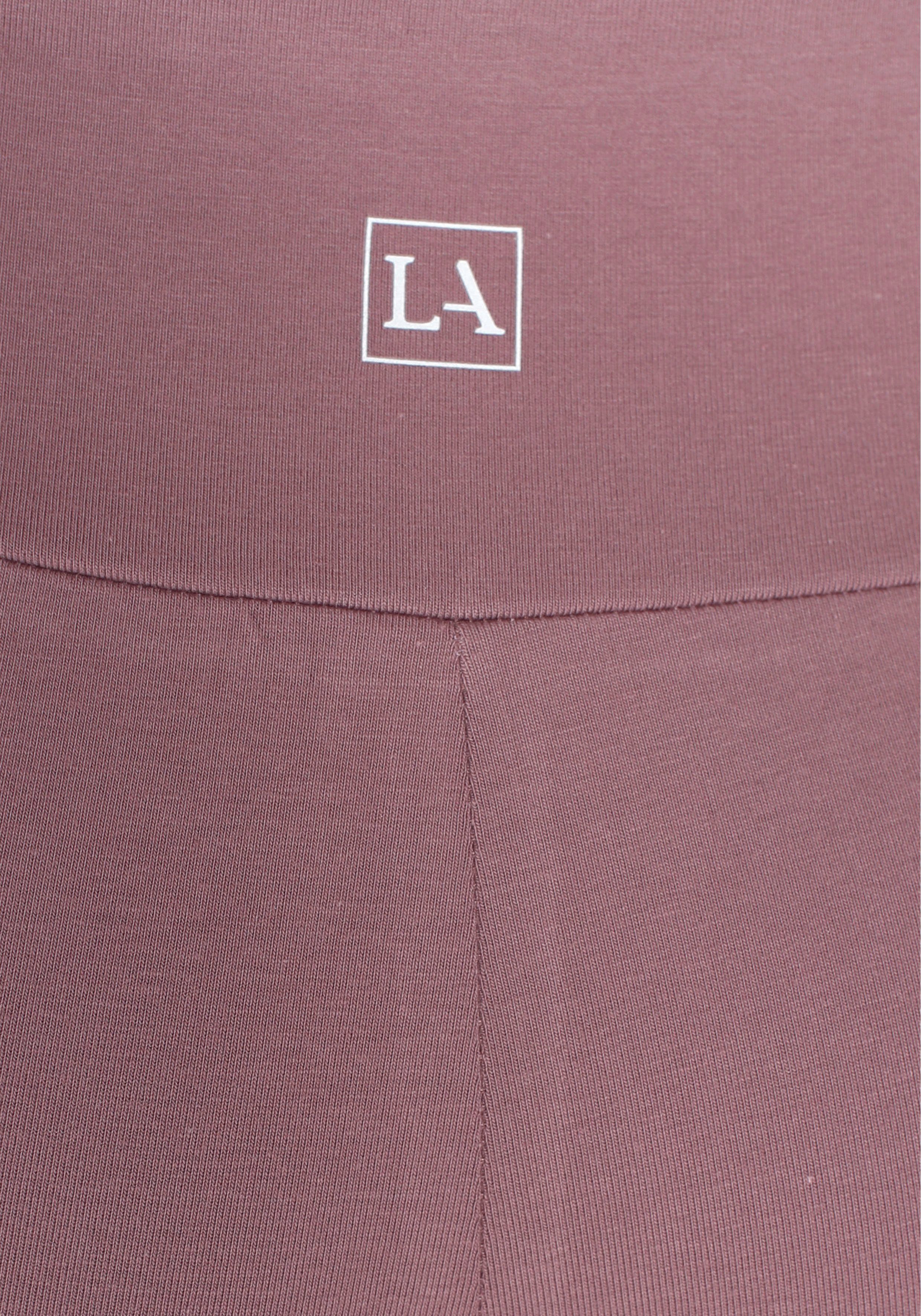 Lascana Short met brede boord en logoprint