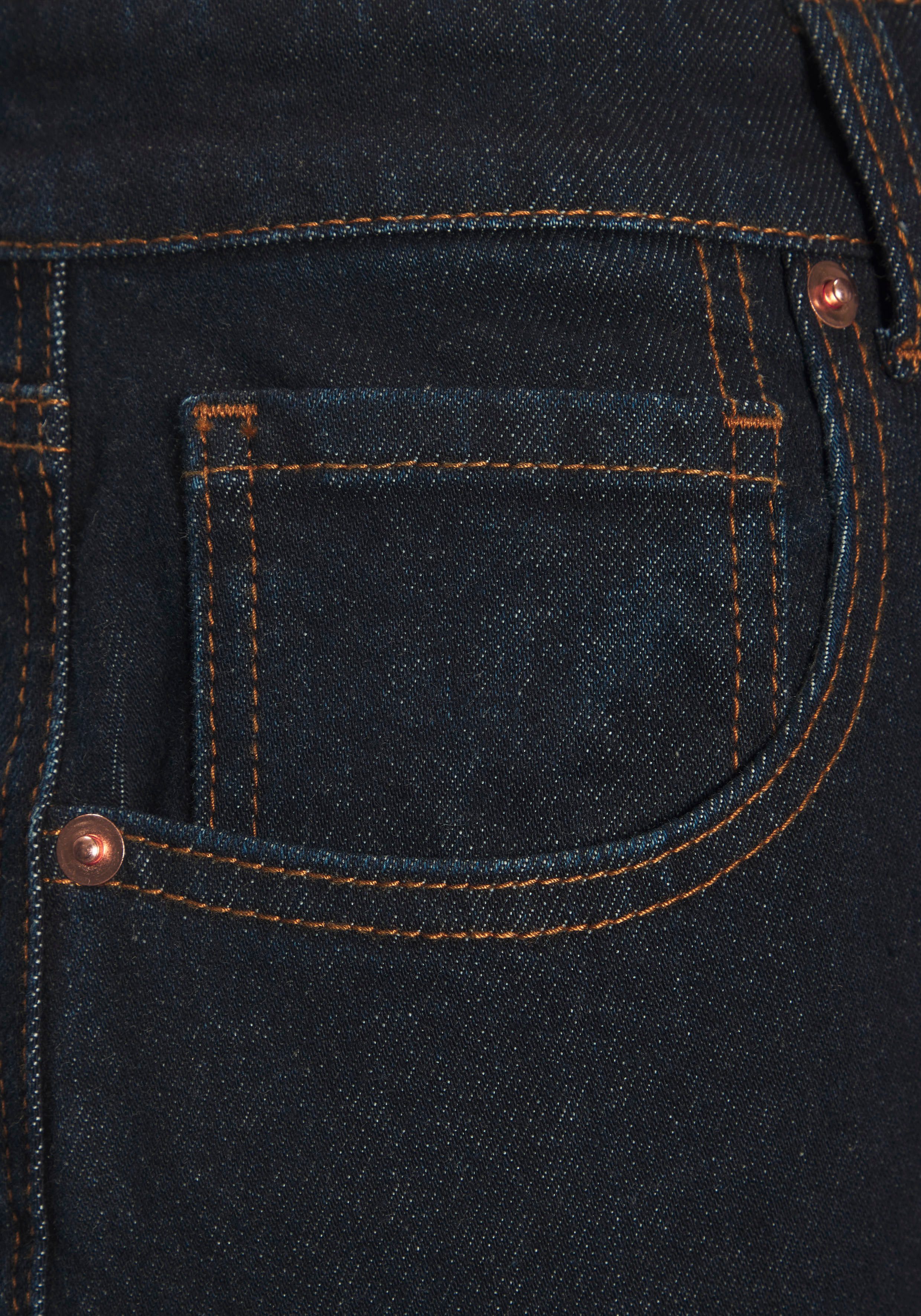 Lascana Mom jeans met hoge taille. elastische denimstof