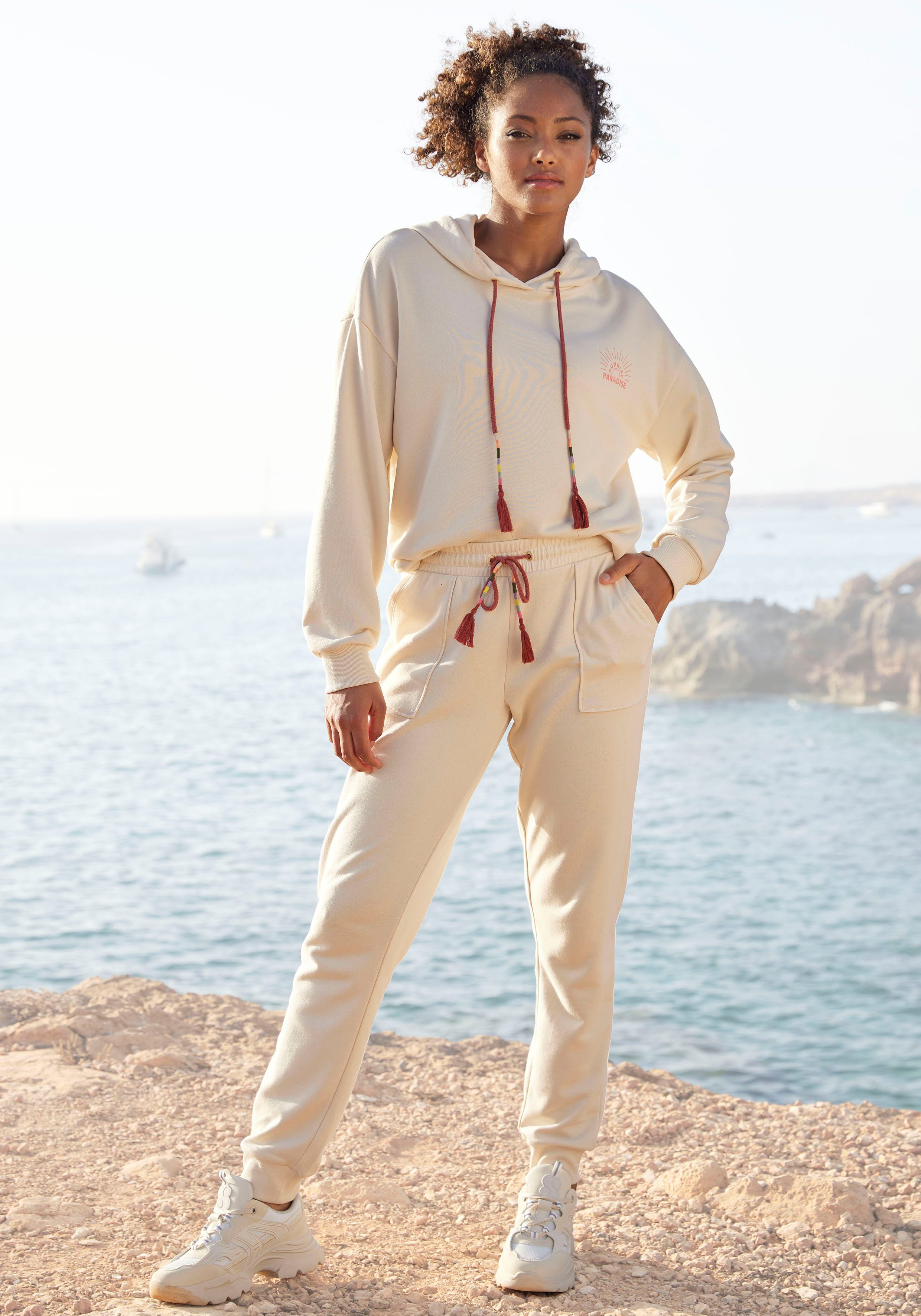 Vivance Sweatpants Relaxbroek, loungebroek met opgenaaide zakken, loungewear