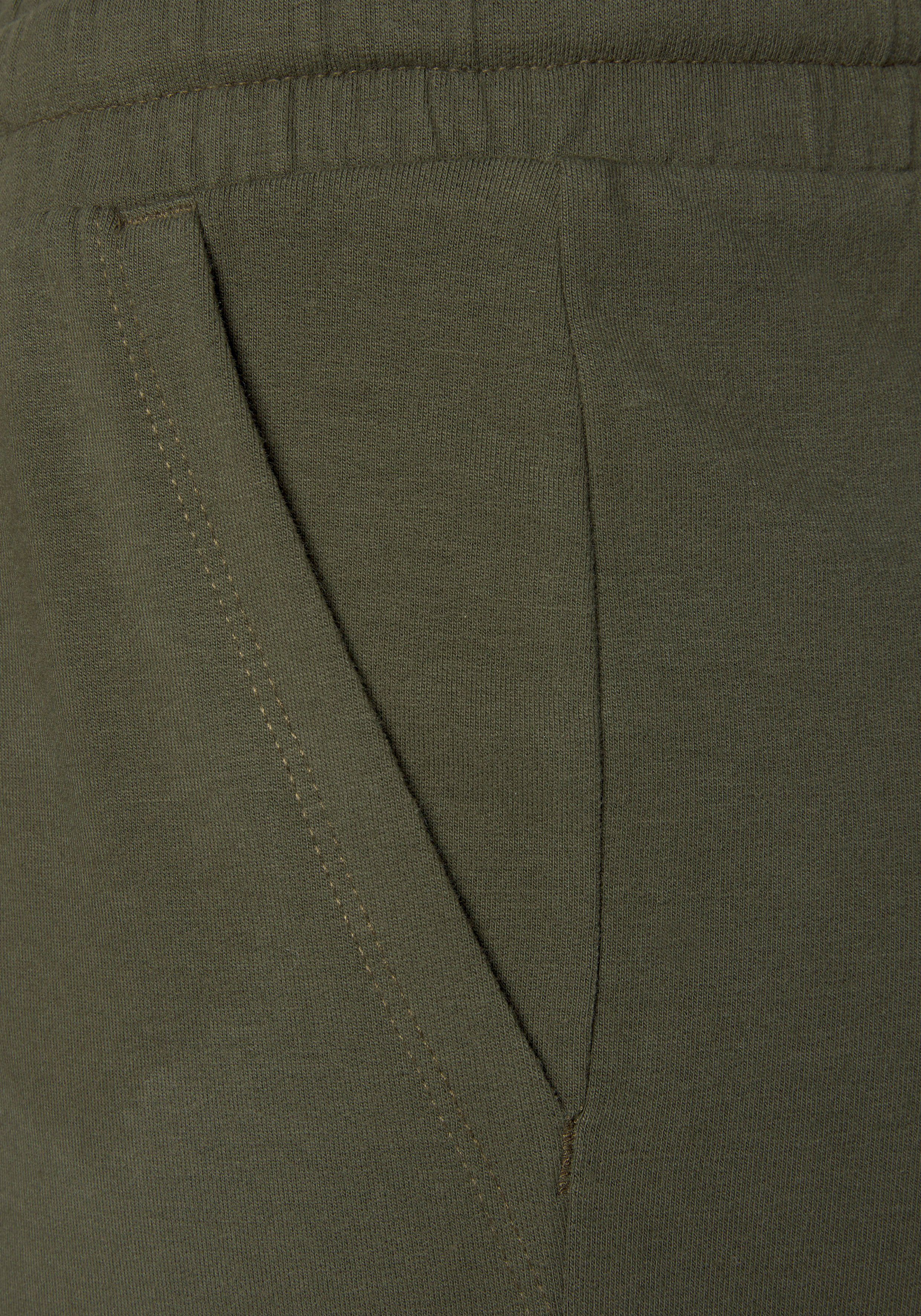 Bench. Loungewear Relaxshorts met opgestikte zakken, loungepak