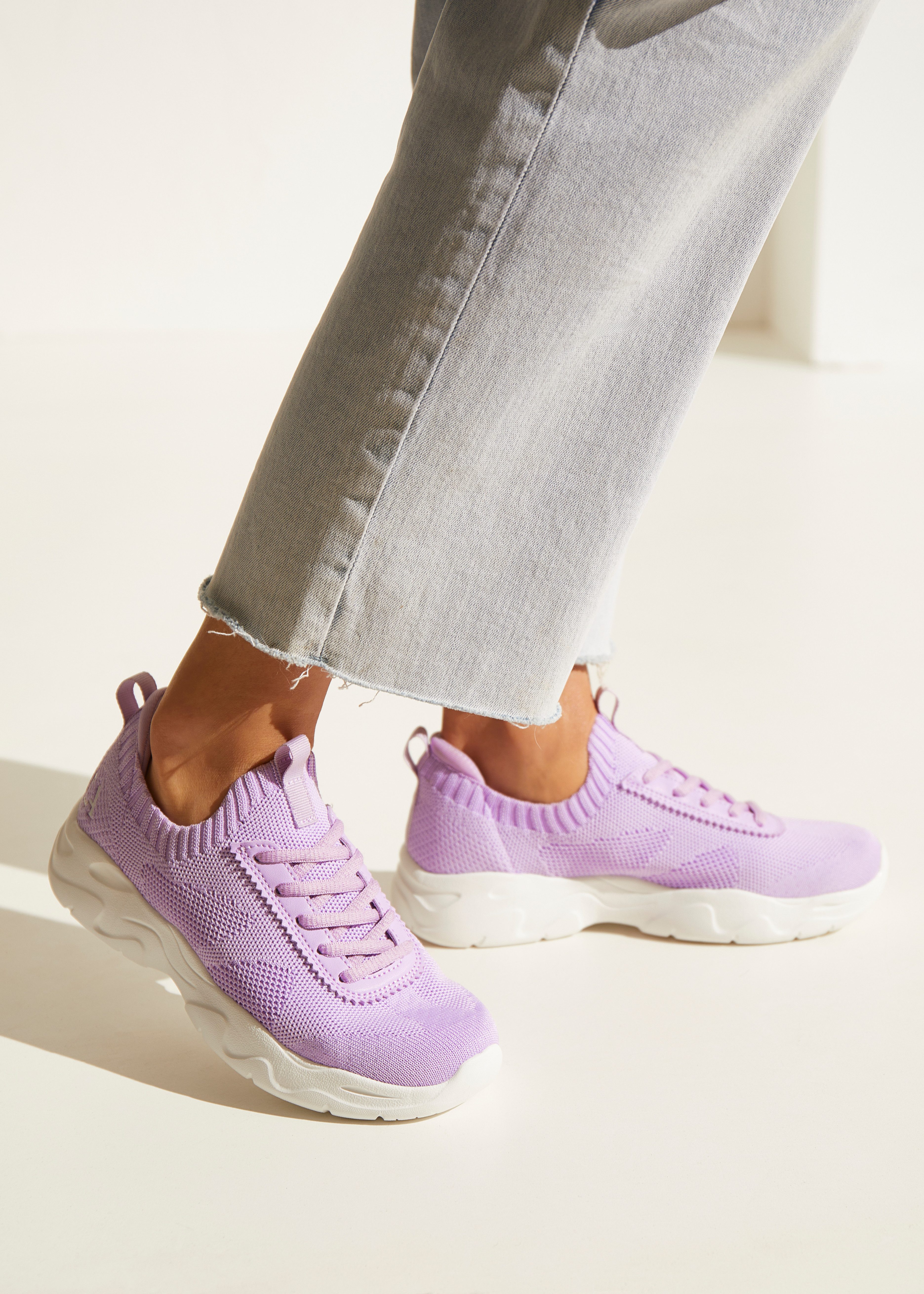 active by Lascana Sneakers ultralicht en comfortabel om zo aan te schieten vegan
