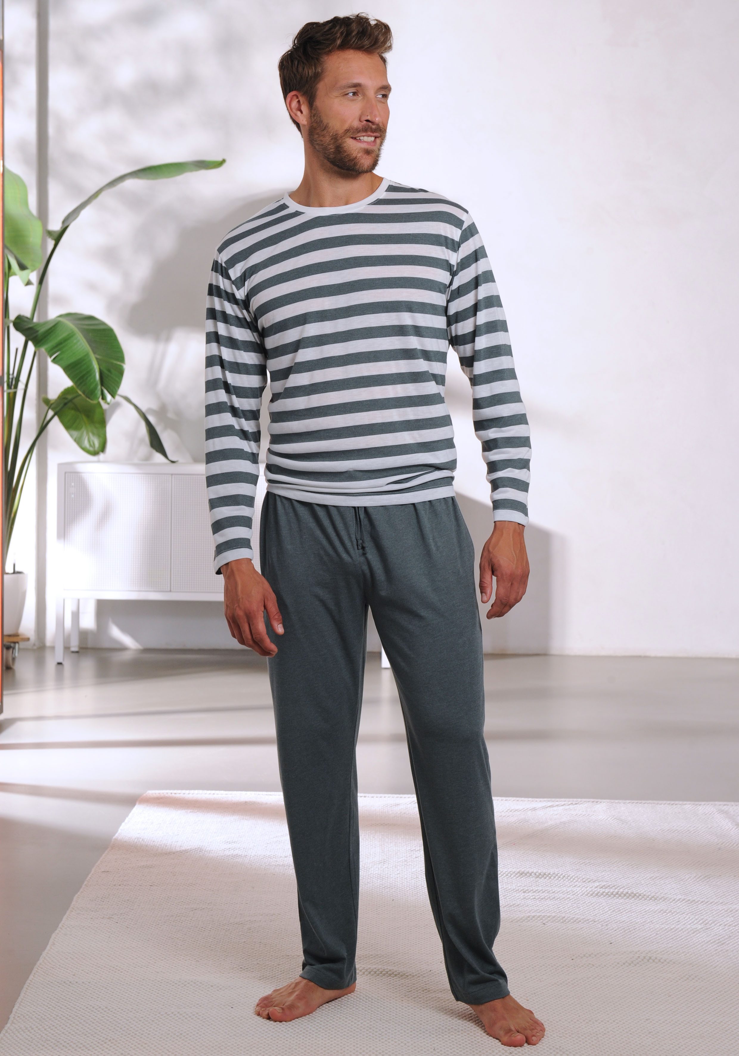 H.I.S Pyjama Pyjama met garenverfde strepen (2-delig, 1 stuk)