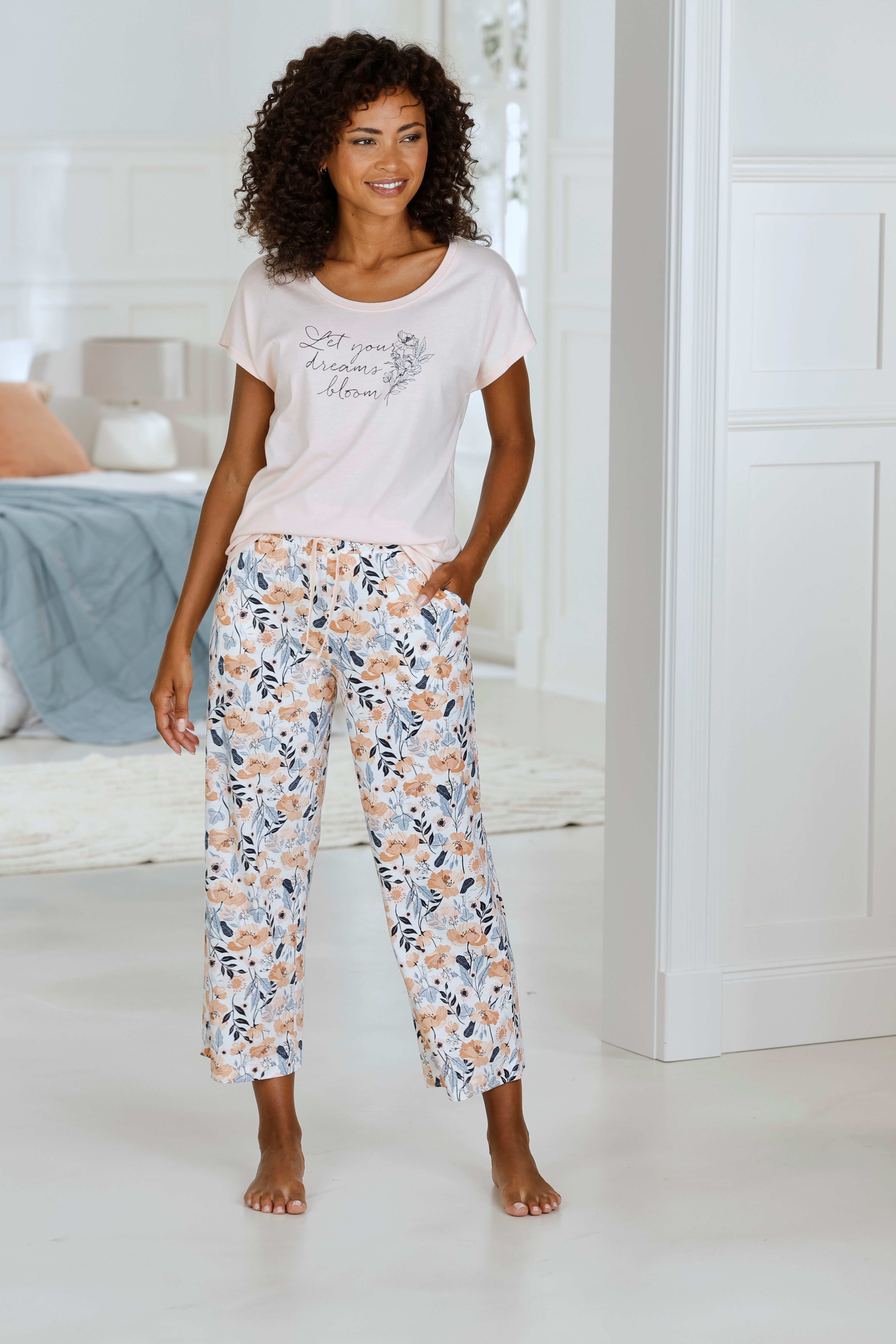 Vivance Dreams Pyjamabroek met mooie all-over print