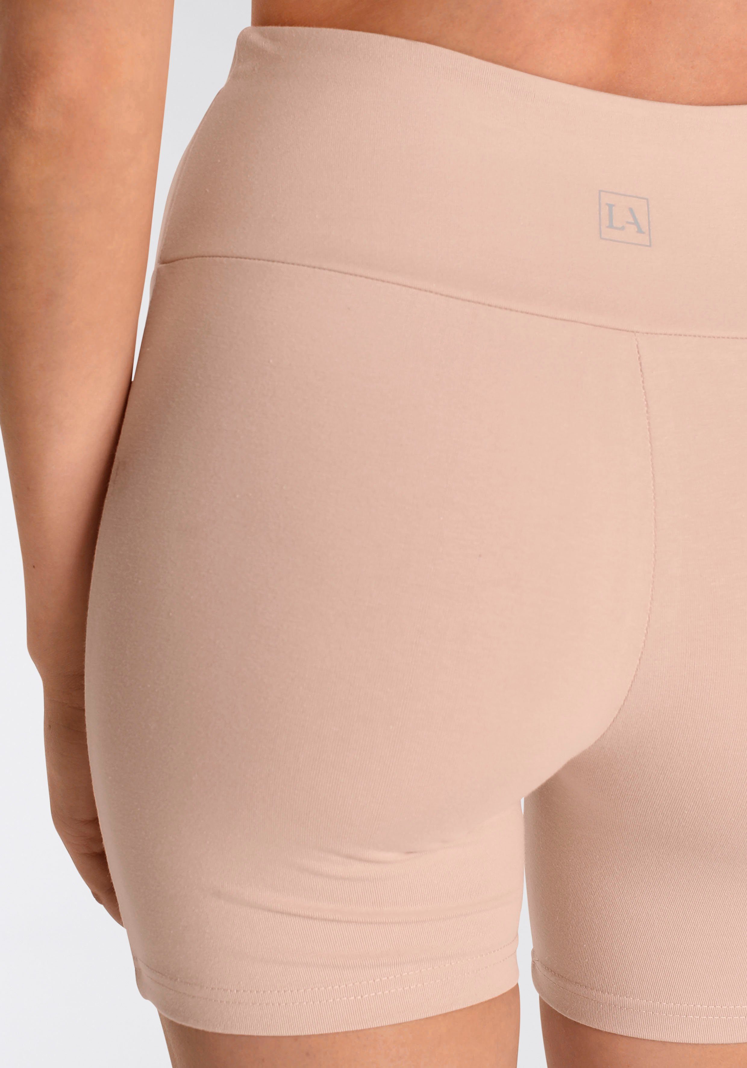 Lascana Short met brede boord en logoprint