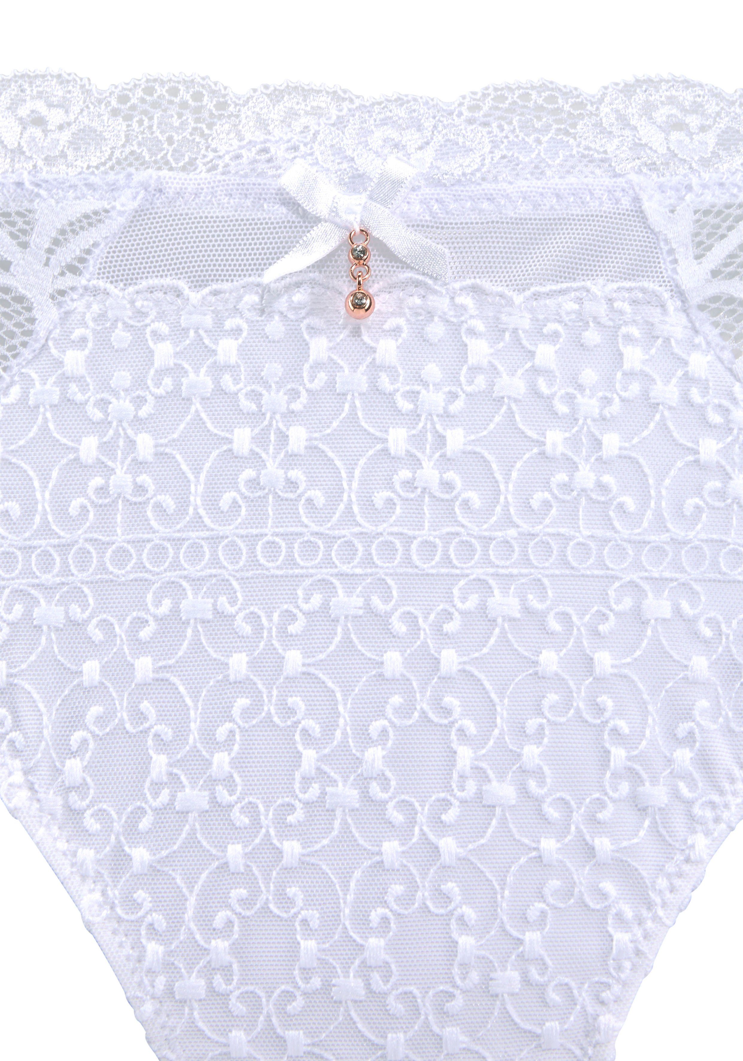 Nuance String met iets transparante borduurkant
