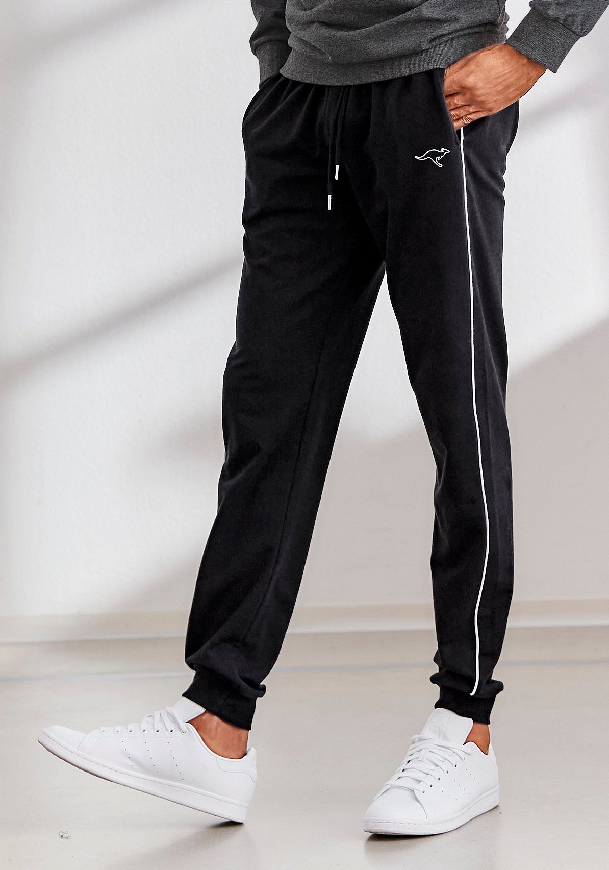 KangaROOS Sweatbroek Joggingbroek met klein logo-print