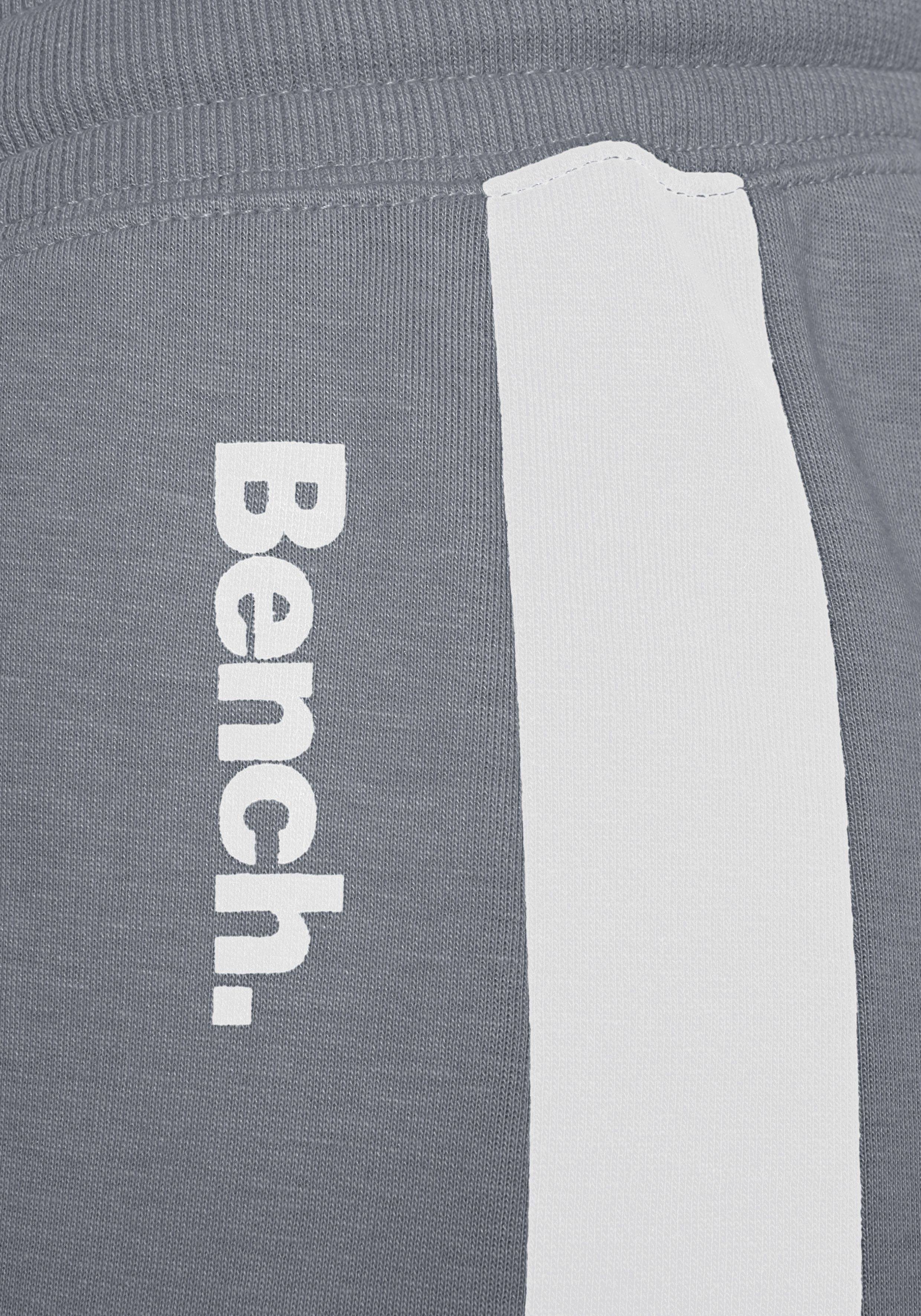 Bench. Loungewear Loungebroek met zijstrepen en rechte pijp, loungewear