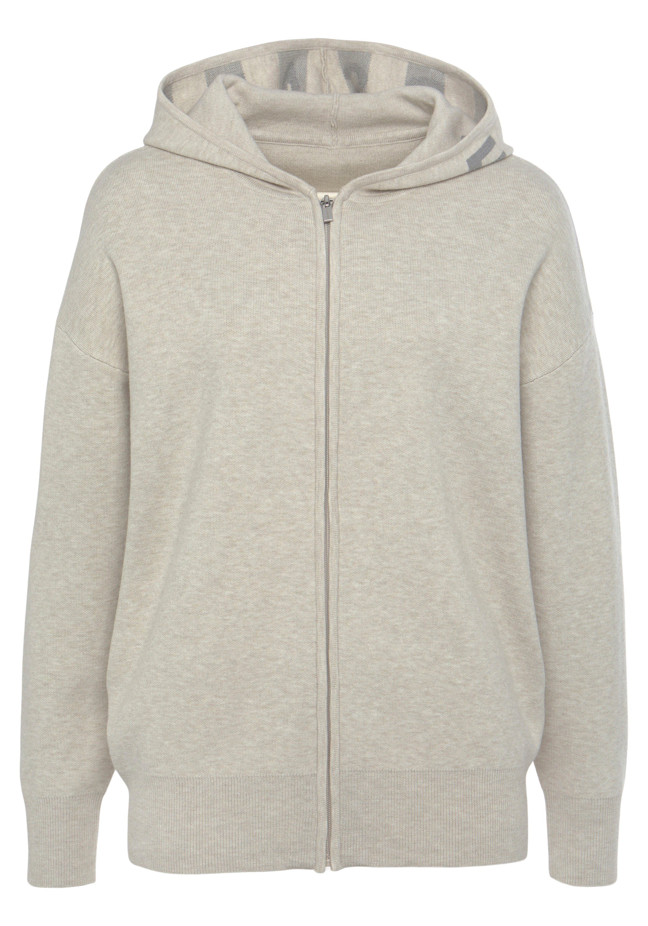 Elbsand Vest -lounge jas van hoogwaardige brei en geborduurd logo, loungewear