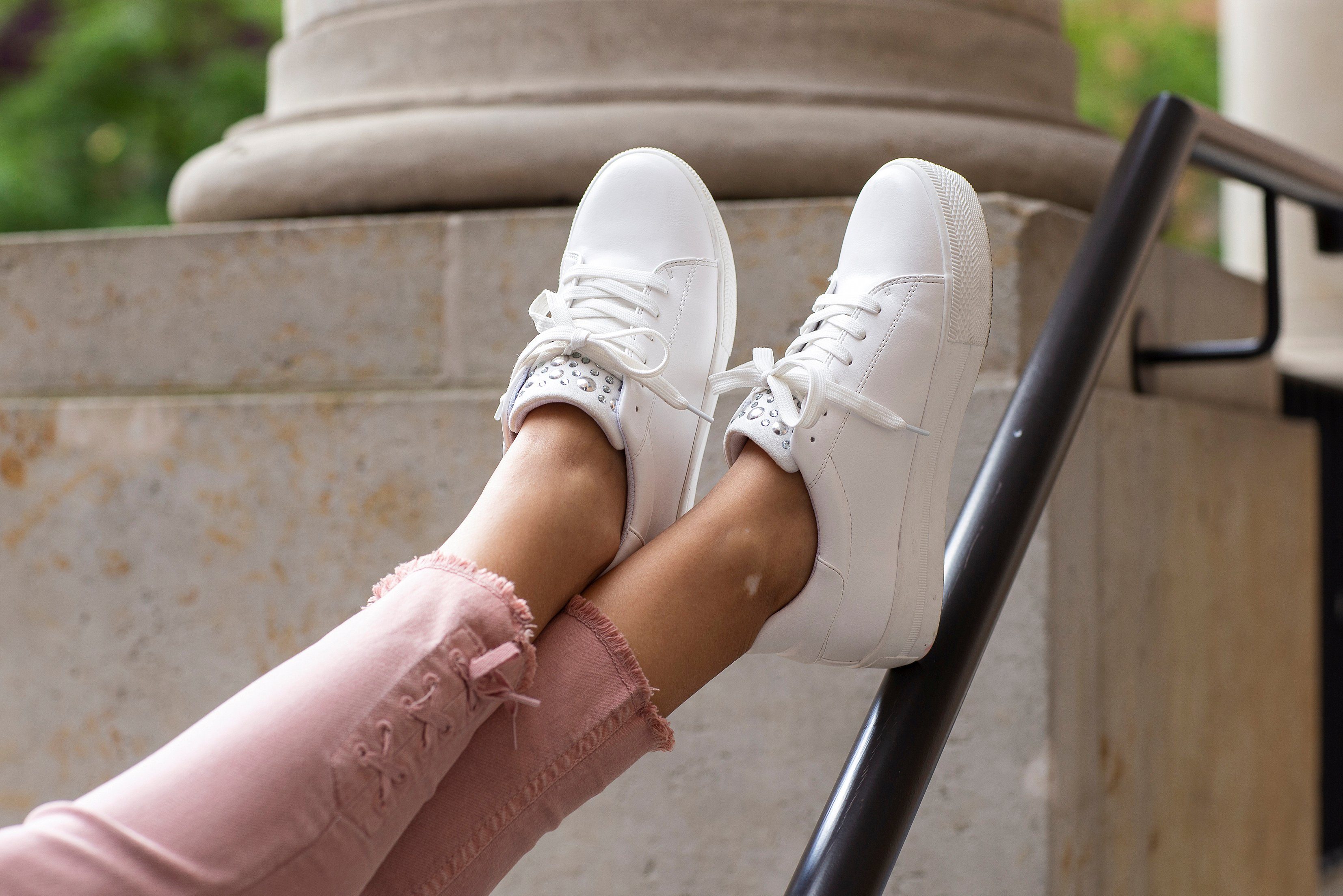 Lascana Sneakers Veterschoen, vrijetijdsschoen met plateau, kleine steentjes VEGAN